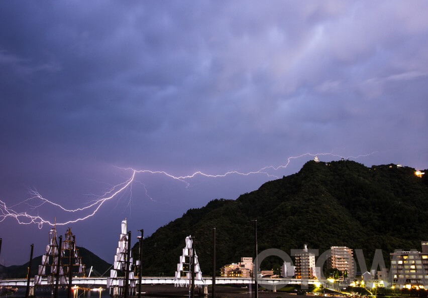 The 16th 雷写真コンテスト受賞作品 Excellent Work -A flash of lightning to Gifu Castle-